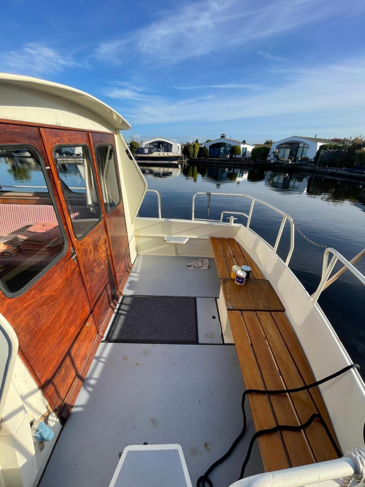 Suesses Motorboot - Bremen Ueberseestadt ภายนอก รูปภาพ